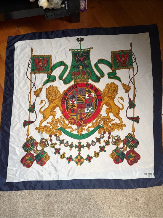 Hermes Accessories - Vintage HERMÈS Paris "Ludovicus Magnus" Silk Scarf 90